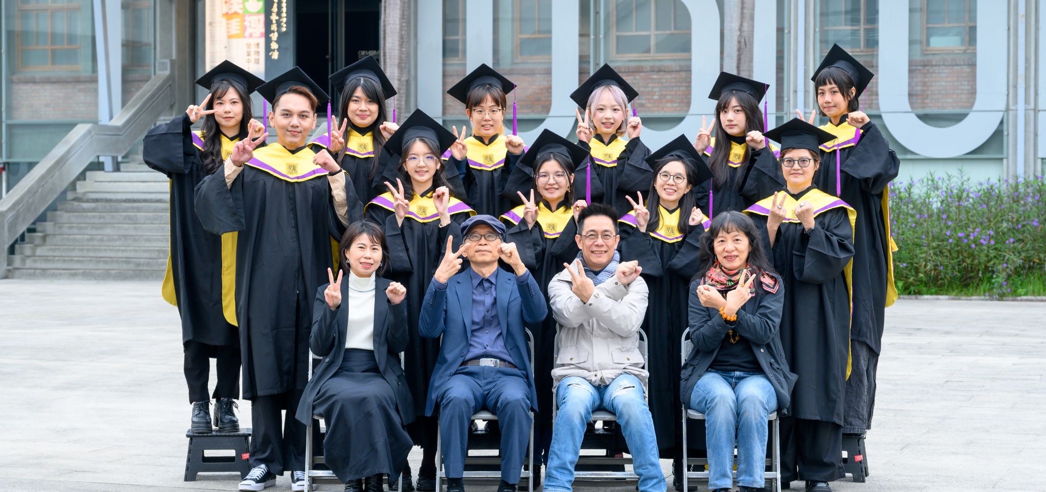 114學年度畢業生合照